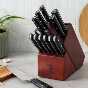 ZWILLING J.A. Henckels Knife Block Set.